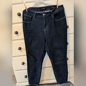 Judy Blue Mom Jeans Size 16